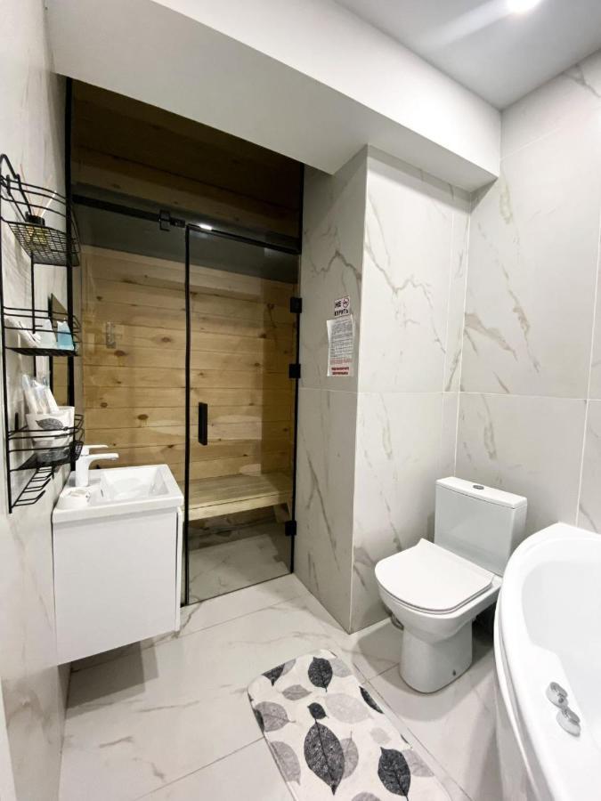 Central City Apartments Ustʼ-Kamenogorsk Eksteriør billede